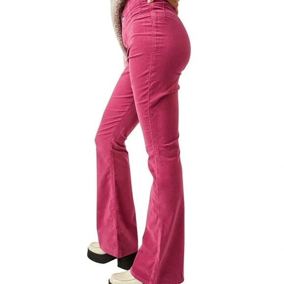 Free People
Jayde Cord Super High Rise Flared Jeans - Picture 2 of 12